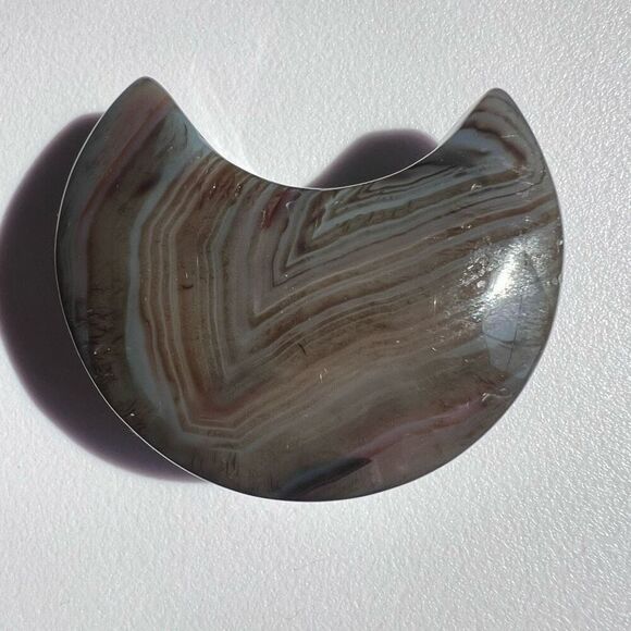 Brown Banded Agate Crystal Moon‎ Carving - Picture 3 of 13